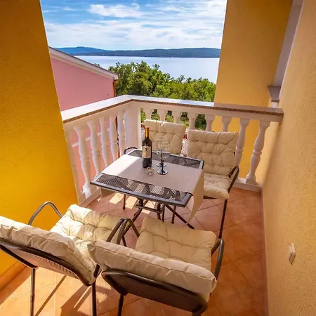 32 Appartement Dramalj
